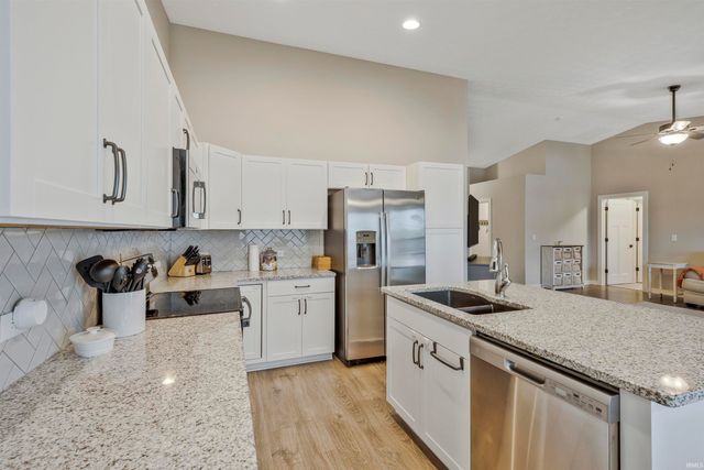 5411 Cameo Drive, Evansville, IN 47725