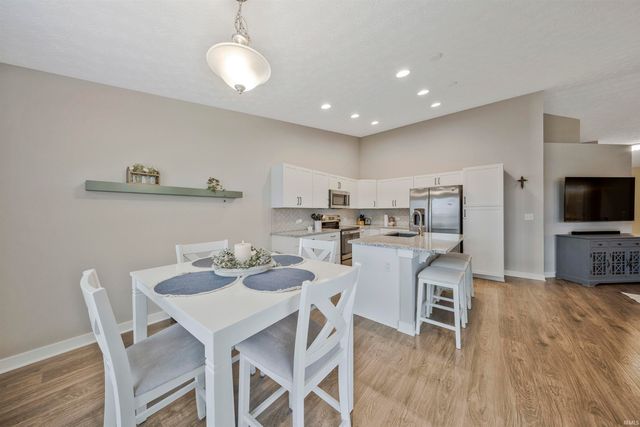 5411 Cameo Drive, Evansville, IN 47725
