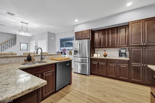 16 Main St D6, Sparta Twp., NJ 07871