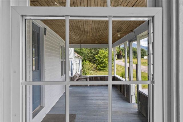 63 River Road, Underhill, VT 05489