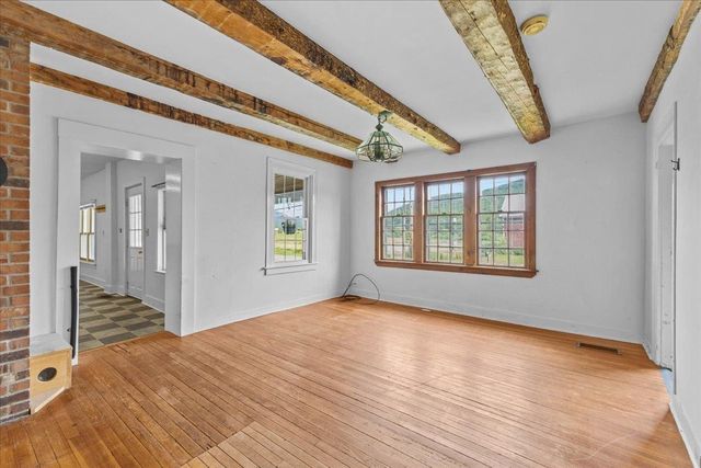 63 River Road, Underhill, VT 05489