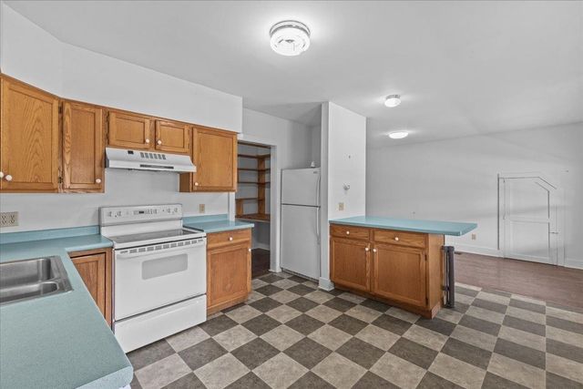 63 River Road, Underhill, VT 05489