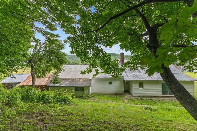 63 River Road, Underhill, VT 05489