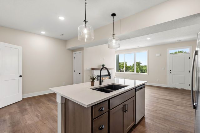 915 Percheeron Lane, Norwalk, IA 50211