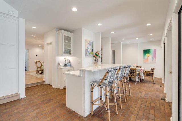 2600 Somerset Place, Oklahoma City, OK 73116