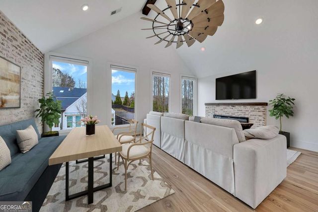 411 Burgundy Way, Woodstock, GA 30188