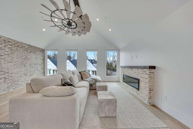 411 Burgundy Way, Woodstock, GA 30188