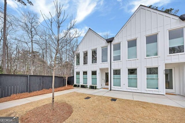 411 Burgundy Way, Woodstock, GA 30188