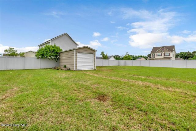 121 Buckhaven Drive, Richlands, NC 28574