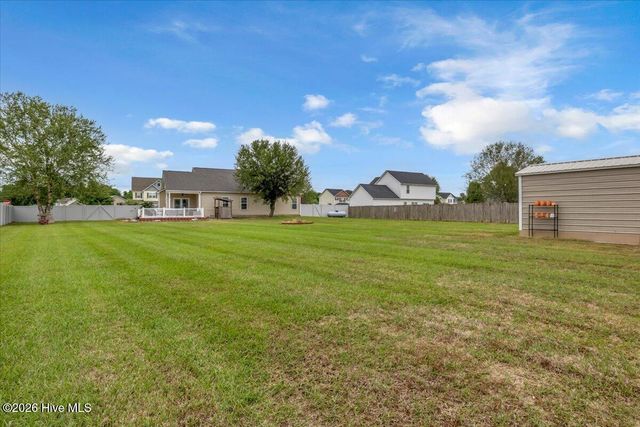 121 Buckhaven Drive, Richlands, NC 28574