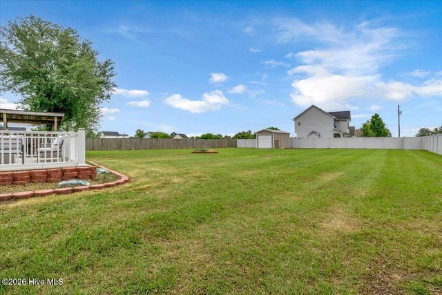 121 Buckhaven Drive, Richlands, NC 28574