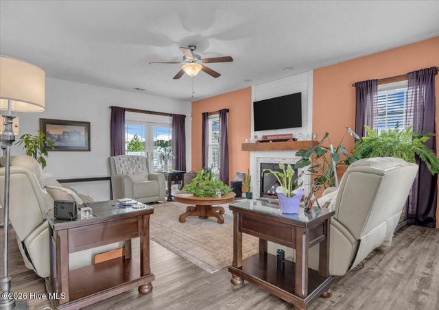 121 Buckhaven Drive, Richlands, NC 28574