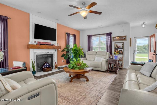 121 Buckhaven Drive, Richlands, NC 28574