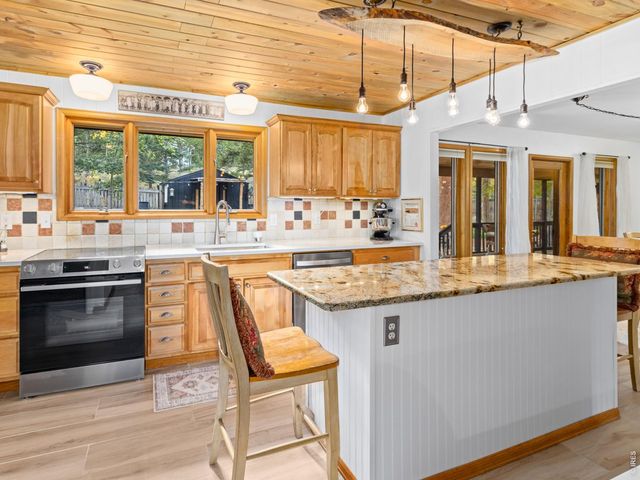 11982 Peak To Peak Dr, Allenspark, CO 80510