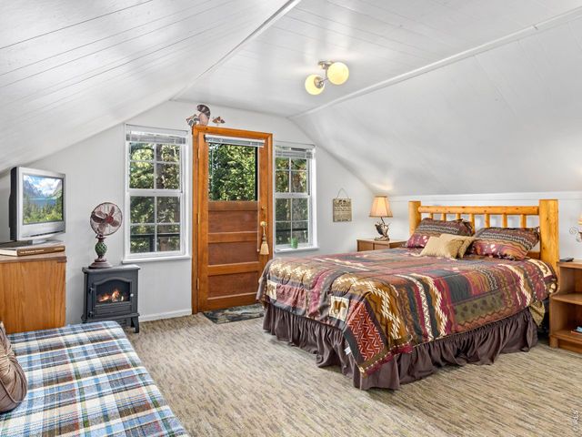 11982 Peak To Peak Dr, Allenspark, CO 80510