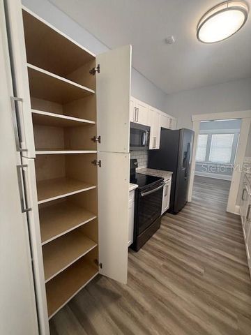 208 N TAMPANIA AVENUE, Tampa, FL 33609