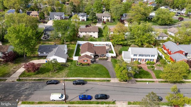 1737 LARK LN, Cherry Hill, NJ 08003