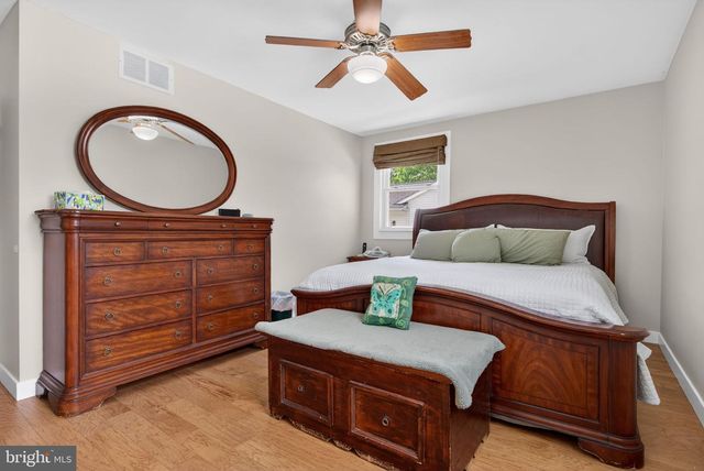 1737 LARK LN, Cherry Hill, NJ 08003