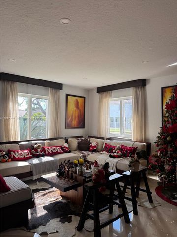 10973 NW 53rd Ln, Doral, FL 33178