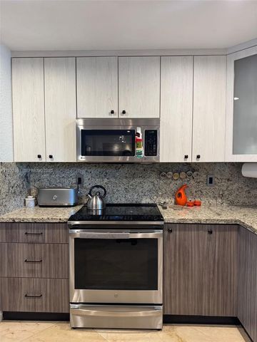 10973 NW 53rd Ln, Doral, FL 33178