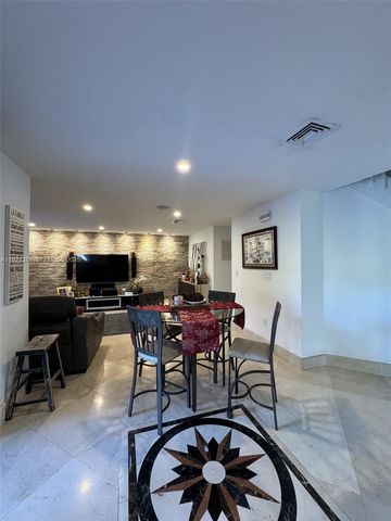 10973 NW 53rd Ln, Doral, FL 33178