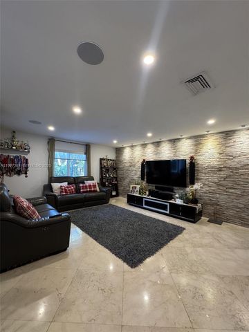 10973 NW 53rd Ln, Doral, FL 33178