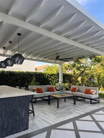 10973 NW 53rd Ln, Doral, FL 33178