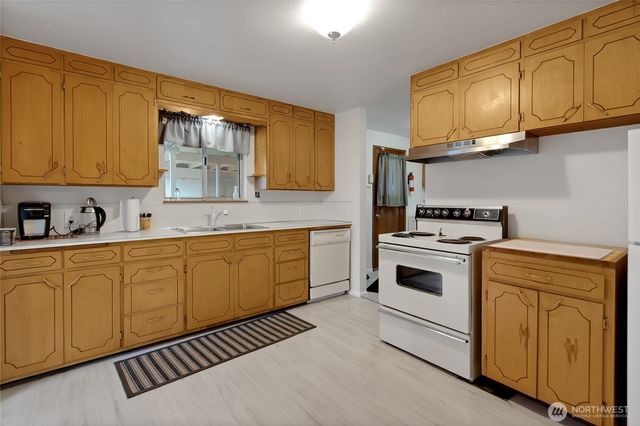 222 175th Street E, Spanaway, WA 98387