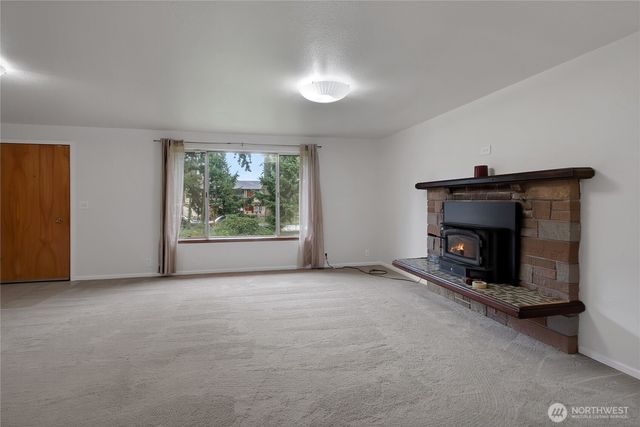 222 175th Street E, Spanaway, WA 98387