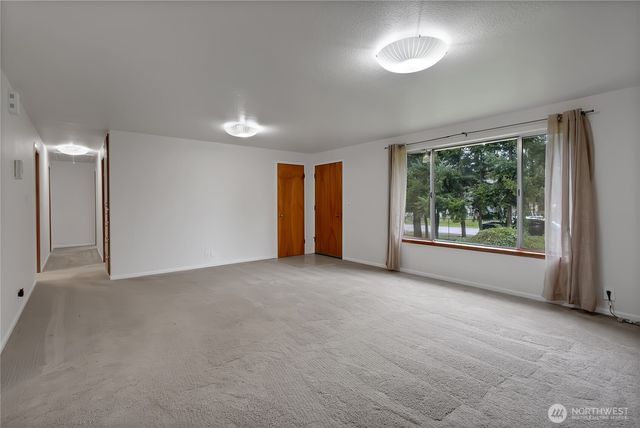 222 175th Street E, Spanaway, WA 98387