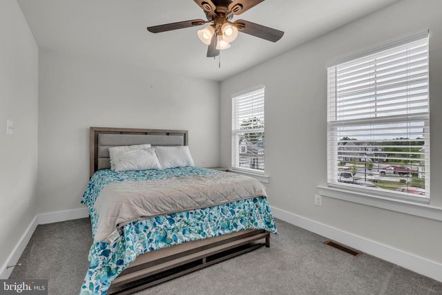 2820 TOWN VIEW CIR, New Windsor, MD 21776