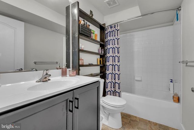 2820 TOWN VIEW CIR, New Windsor, MD 21776