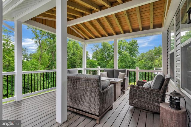 2820 TOWN VIEW CIR, New Windsor, MD 21776
