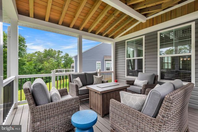 2820 TOWN VIEW CIR, New Windsor, MD 21776