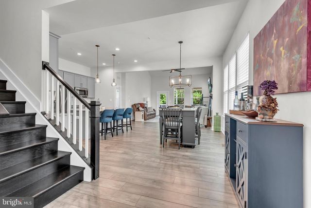 2820 TOWN VIEW CIR, New Windsor, MD 21776