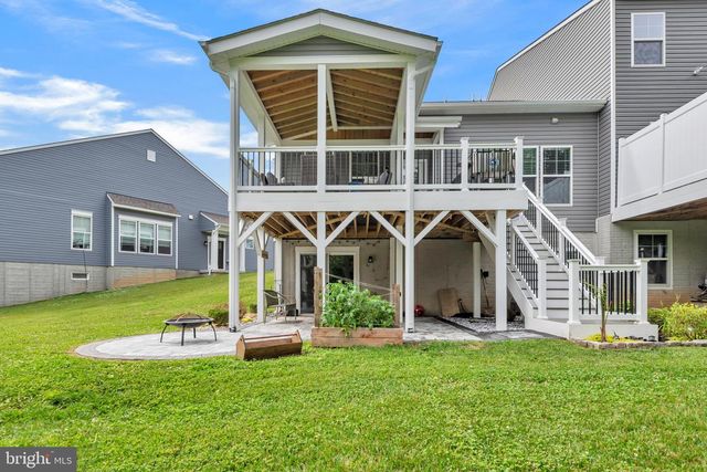 2820 TOWN VIEW CIR, New Windsor, MD 21776