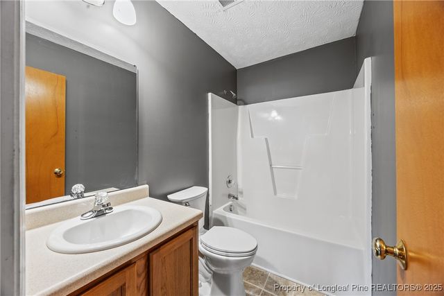 6710 Winchester Street, Fayetteville, NC 28314