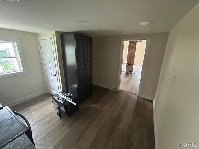 7353 Virginia Avenue, St Louis, MO 63111