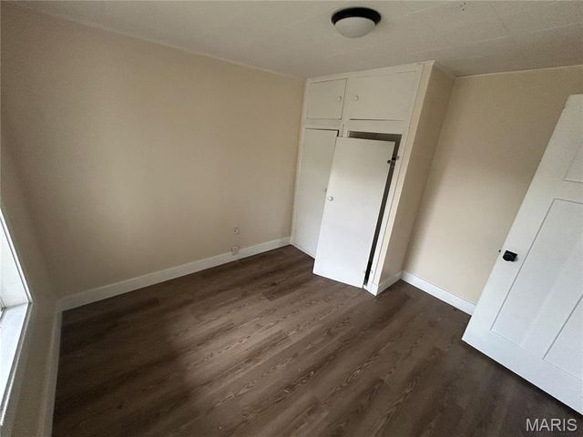 7353 Virginia Avenue, St Louis, MO 63111