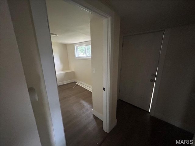 7353 Virginia Avenue, St Louis, MO 63111