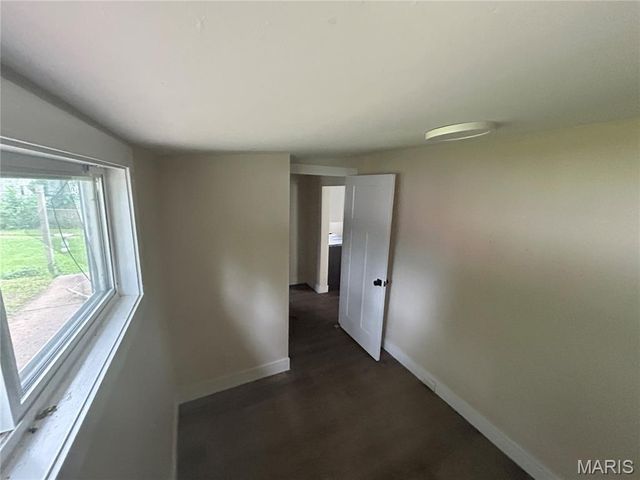 7353 Virginia Avenue, St Louis, MO 63111