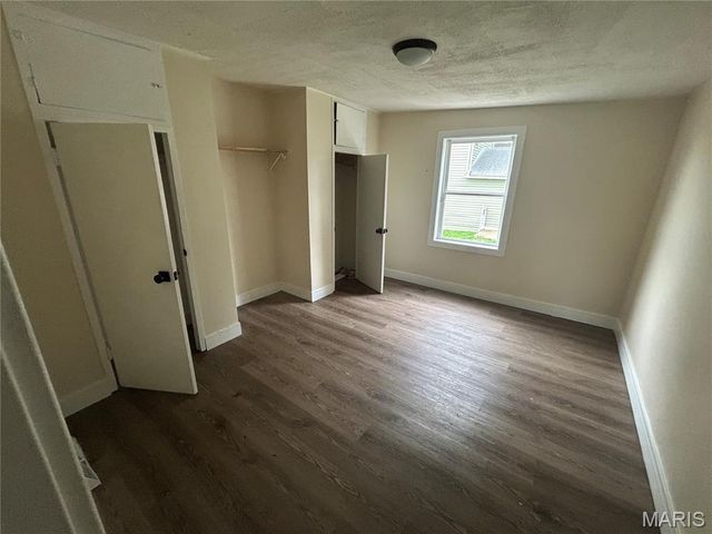 7353 Virginia Avenue, St Louis, MO 63111