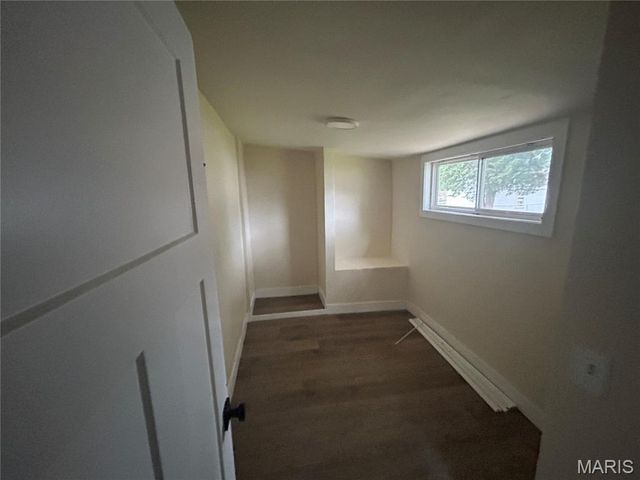 7353 Virginia Avenue, St Louis, MO 63111