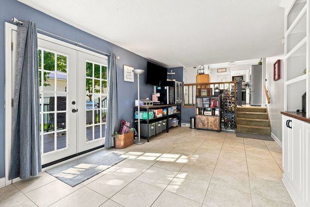 3734 Lorton Avenue, Davenport, IA 52807