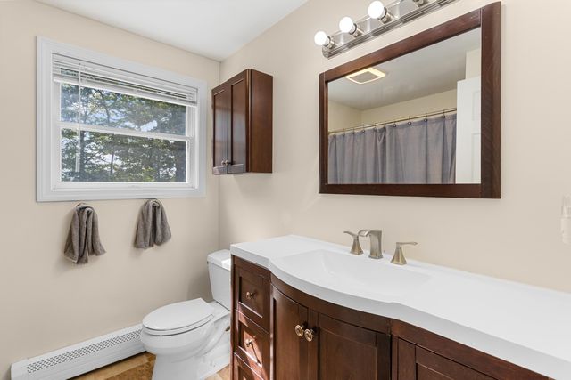 662 NH Route 129, Loudon, NH 03307