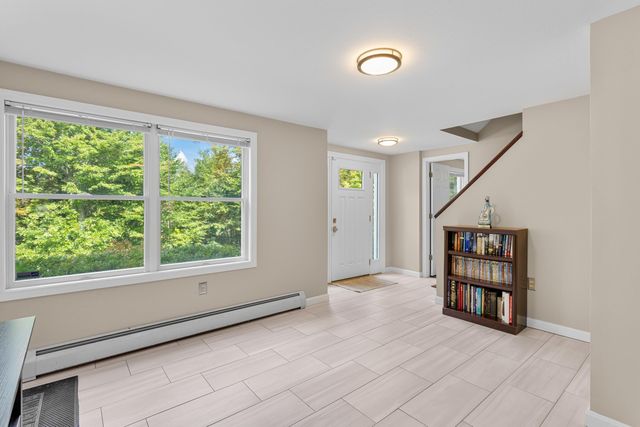 662 NH Route 129, Loudon, NH 03307