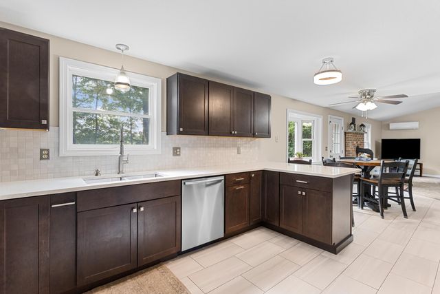 662 NH Route 129, Loudon, NH 03307