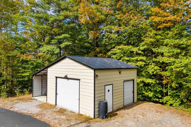 662 NH Route 129, Loudon, NH 03307