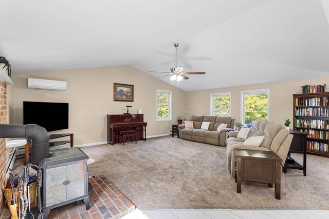 662 NH Route 129, Loudon, NH 03307