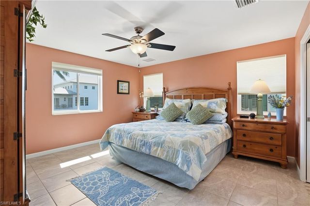 222 Flamingo ST, Fort Myers Beach, FL 33931